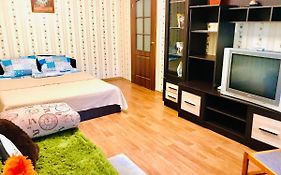 Apartments Near Metro Osokorki, Borispol Airport, Adonis Clinic